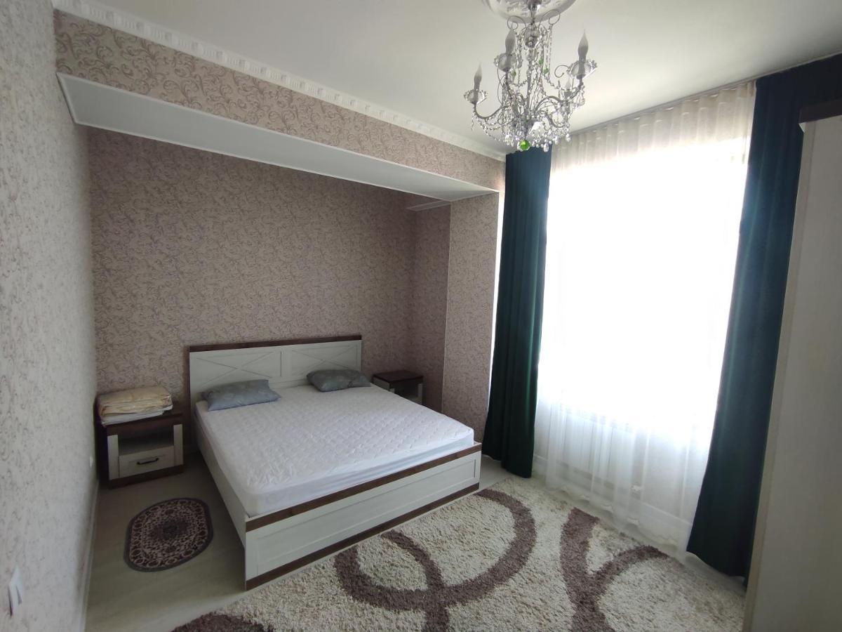 Prestigious Apartment In Bishkek Exterior foto